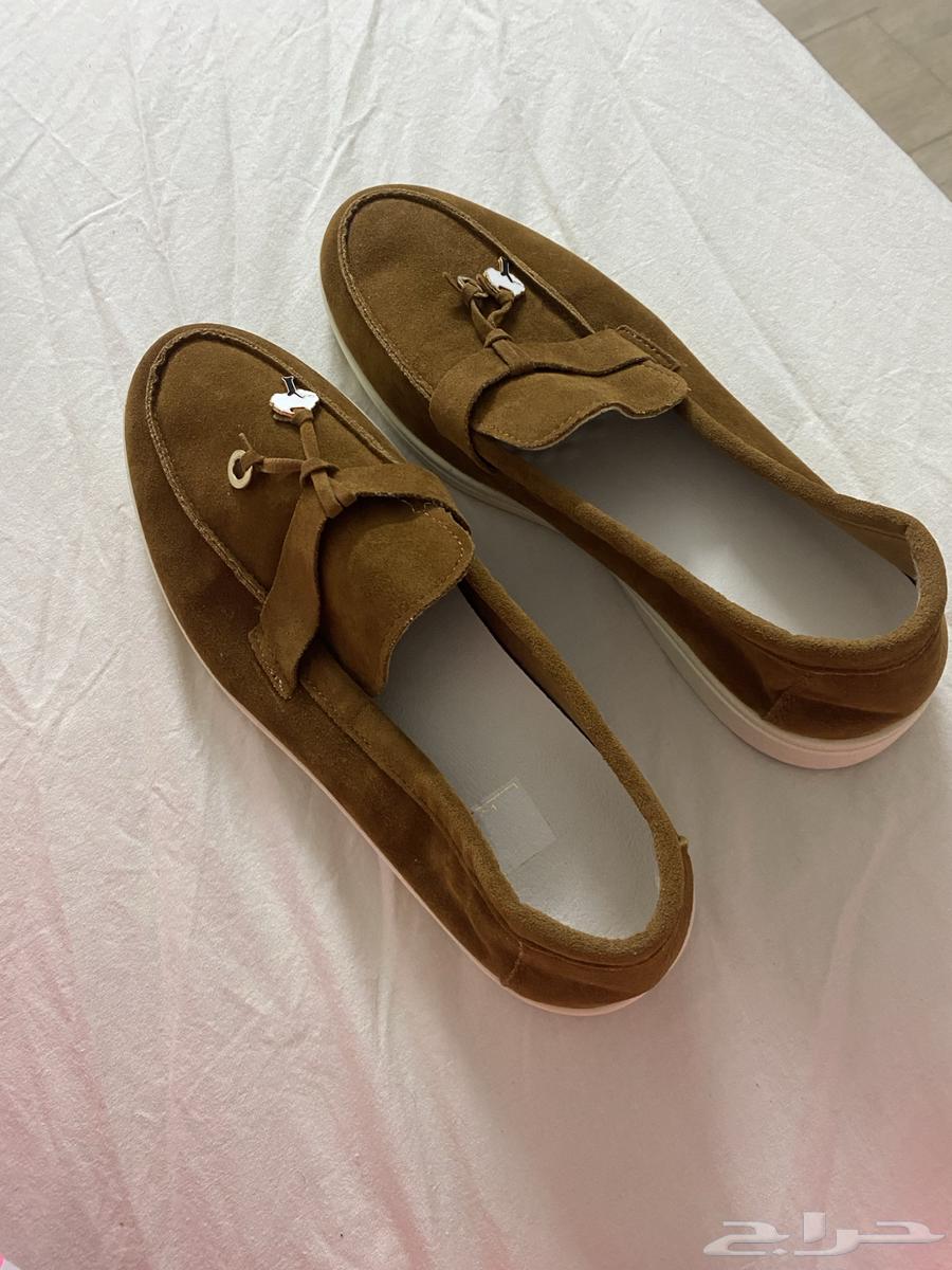 A used shoe from Shein633463305057291129
