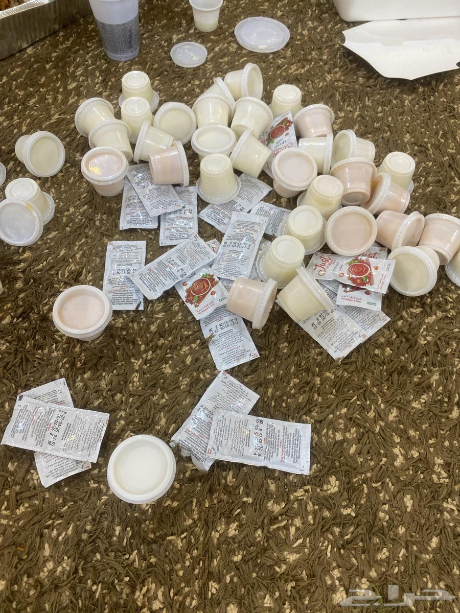 Garlic for sale with ketchup633454077523211119