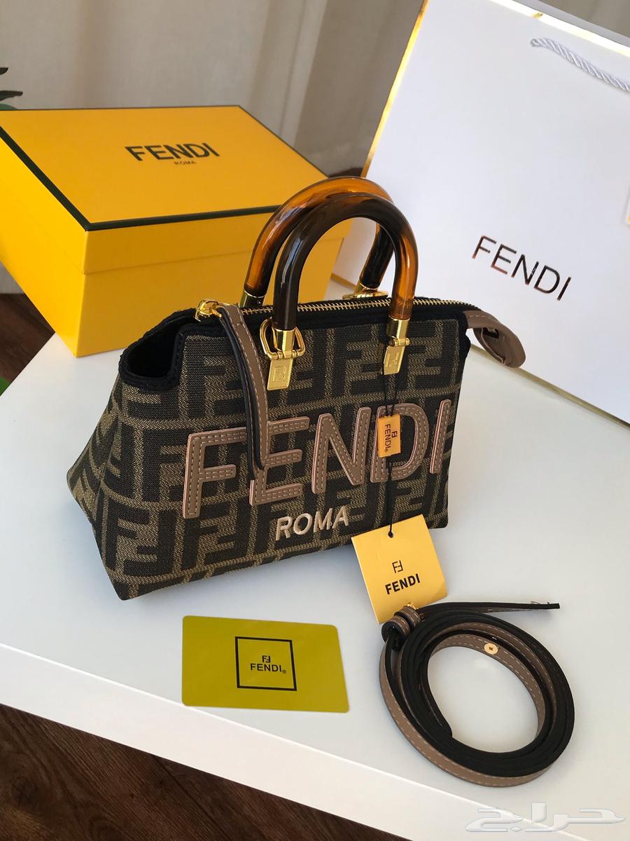 The most requested renewal offers, Fendi handbags are a symbol of luxury and refined taste accessories.63087548141187112