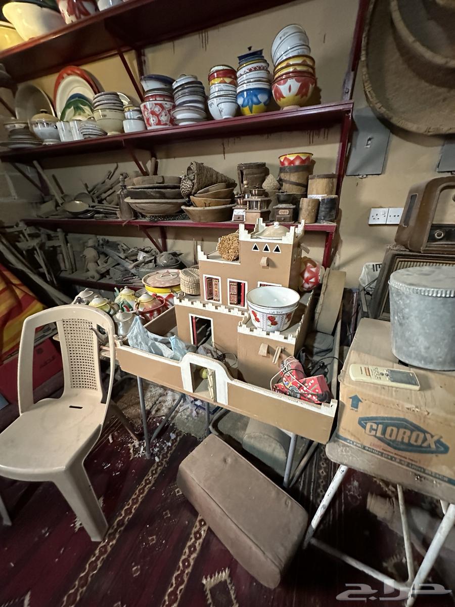 A heritage hall and a diverse collection of rare heritage artifacts63345882993282111
