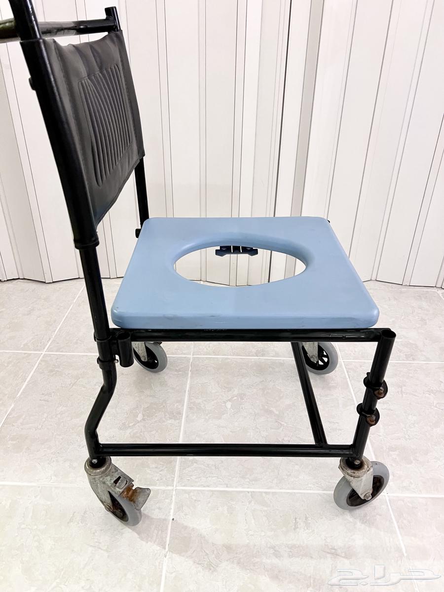 Movable bathroom chair63214635081603112