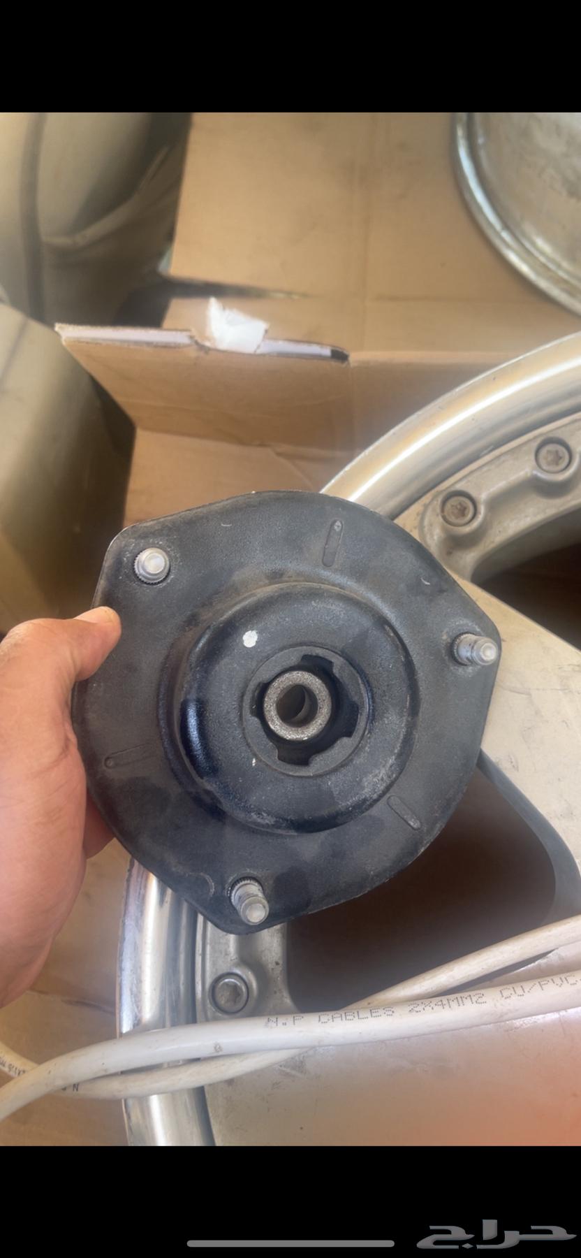 Refrigerator machine. 2013 Avalon front passenger seat. Front mirror cooler63614901904897114