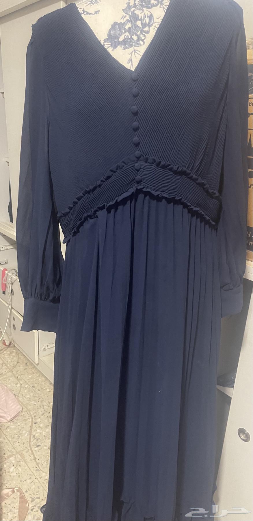 فساتين ناعمه لبس مره وحده ونظيفه وفيه بعضها جديد بكرته63347443512194114