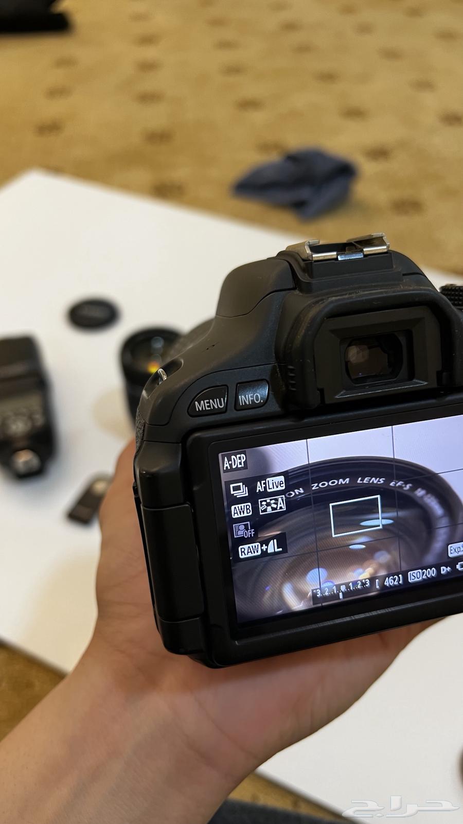 Canon D60063344542894979111