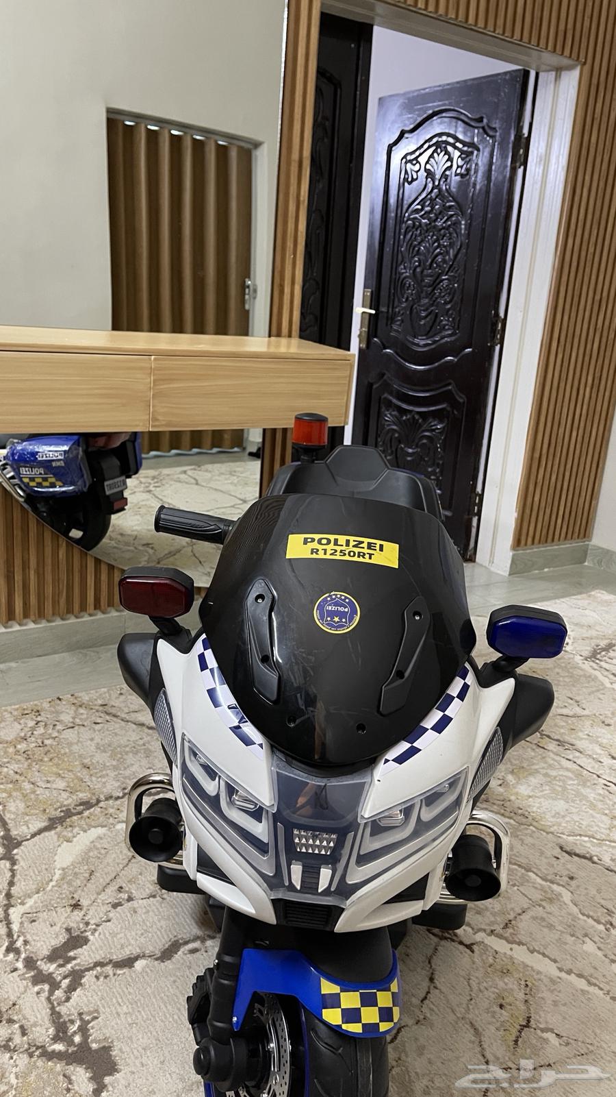 Mercedes-Benz electric car and children's quad bike, and BMW police quad bike63343927517443111