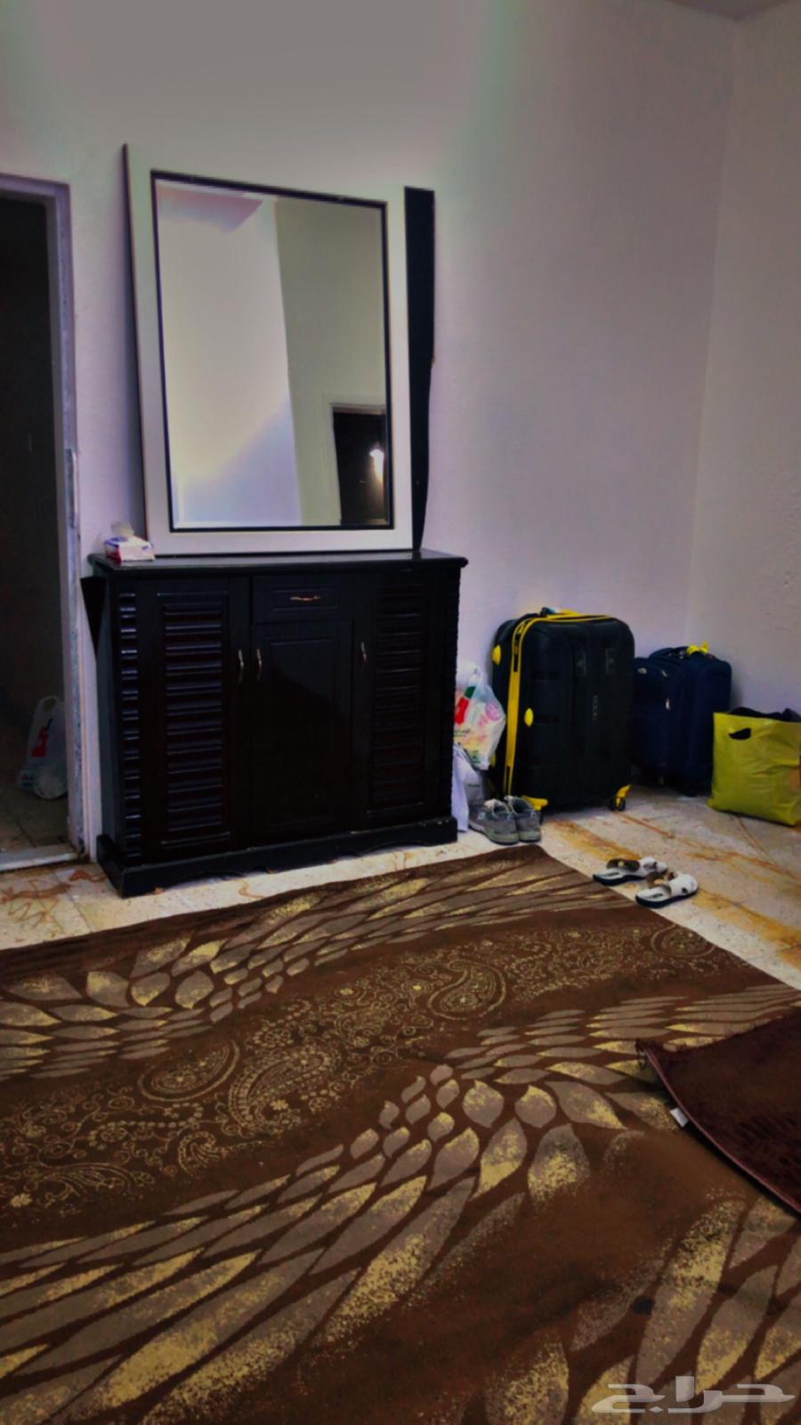 Complete furniture for bachelors, including a sofa set, single bed, wardrobe, and toilet.63342786216962111
