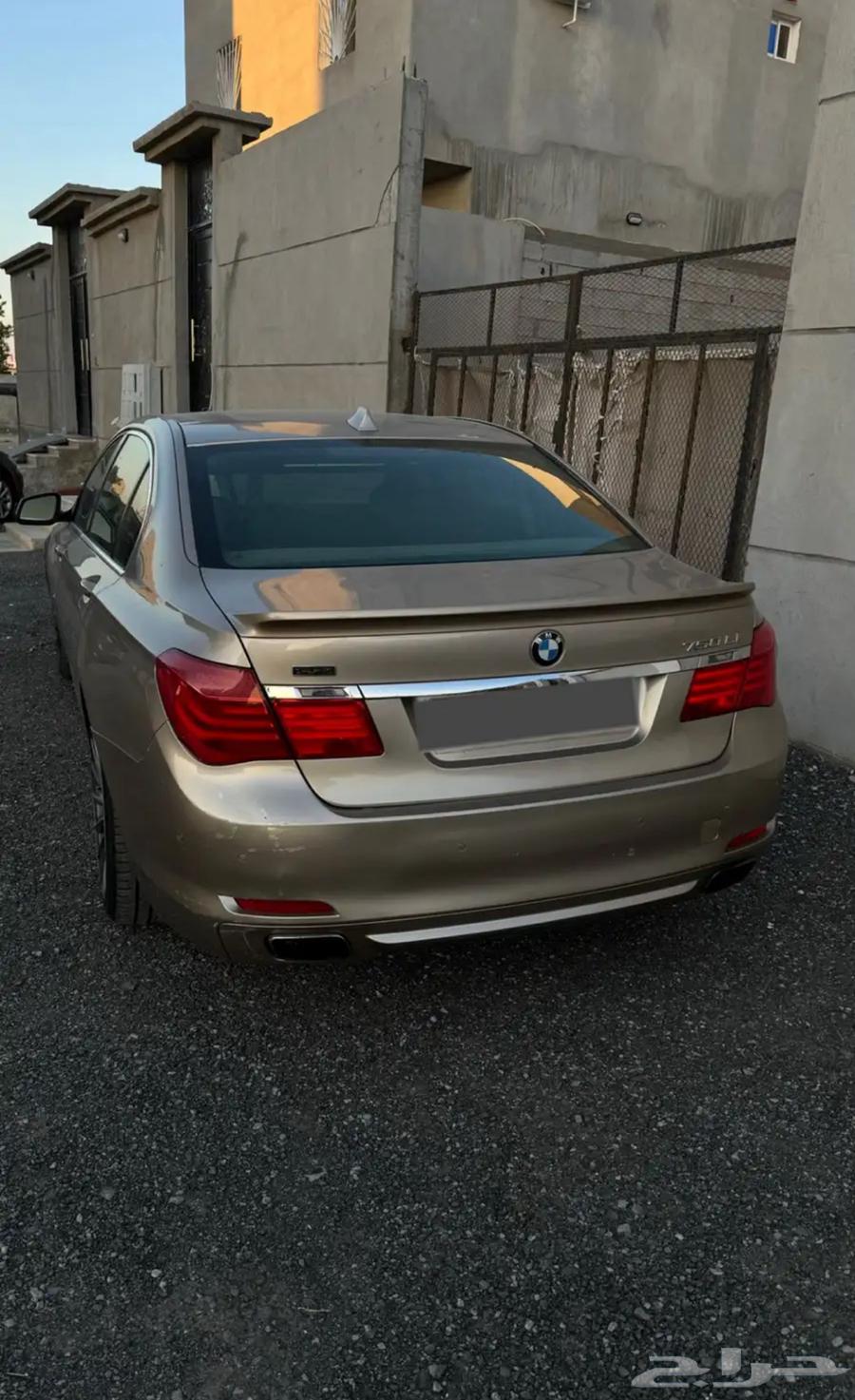 BMW 7 Series 201063615678297731112