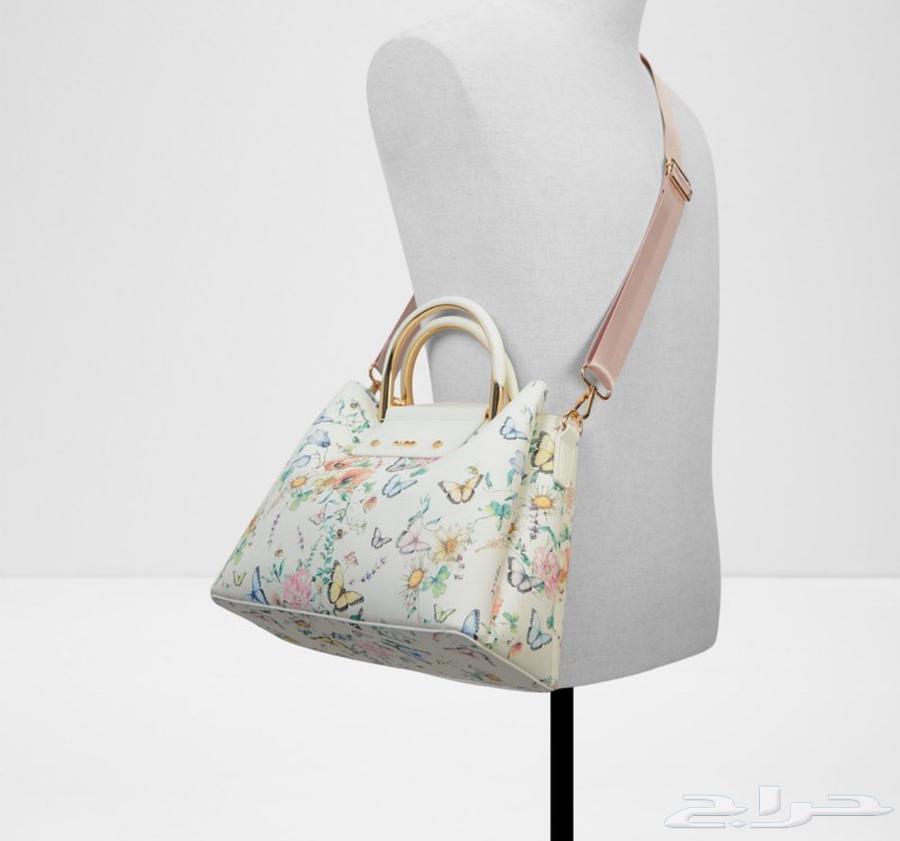 International travel bags at exhibitions have fixed prices, but my competitor offers a 70% discount.63344384558594111