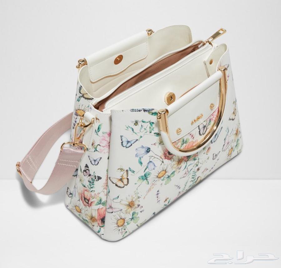 International travel bags at exhibitions have fixed prices, but my competitor offers a 70% discount.63344384558594112