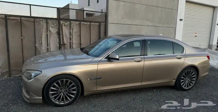 BMW 7 Series 201063615678297731111
