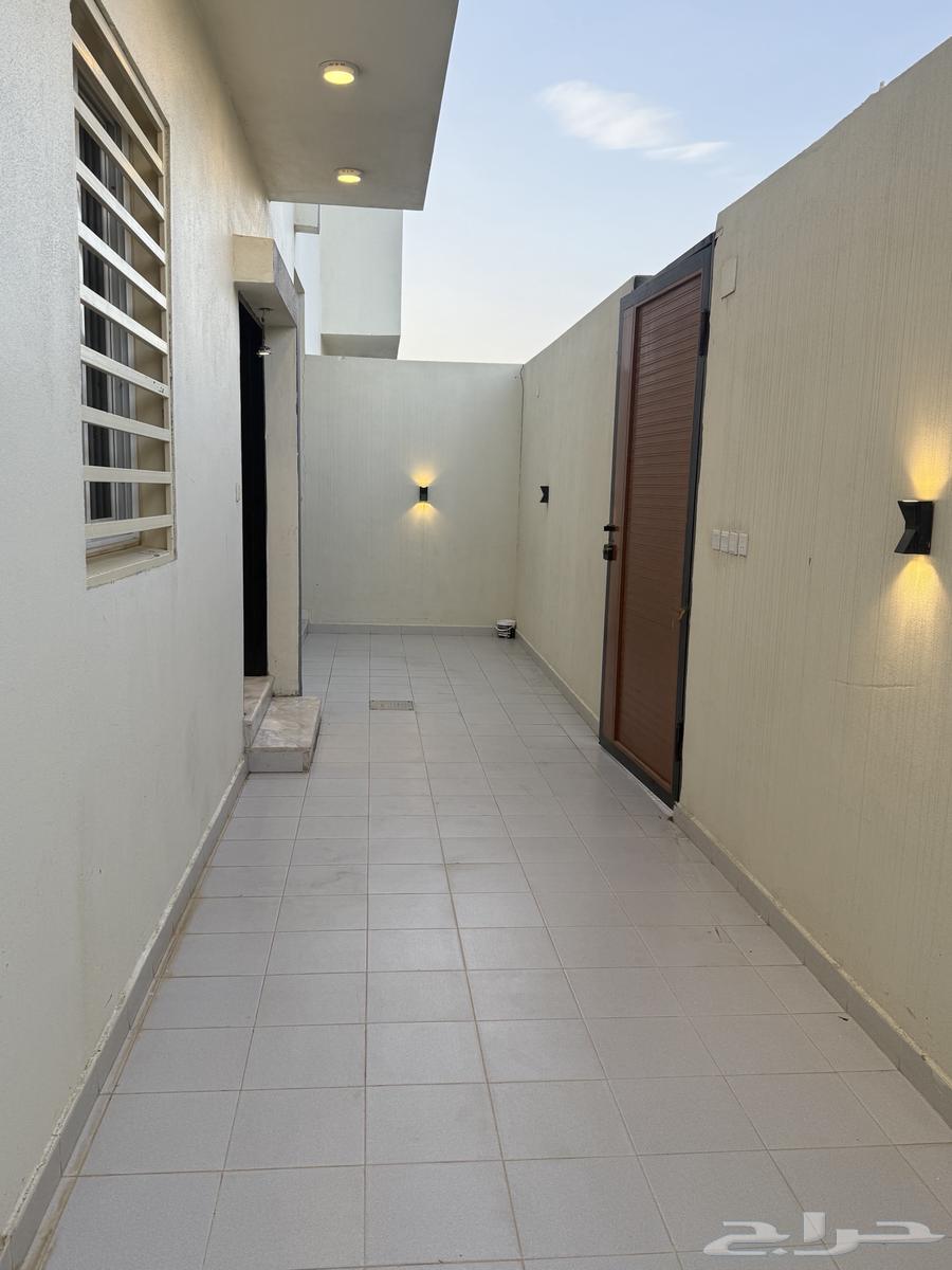 Independent apartment with entrance and courtyard in Al-Arein district62918279734914111
