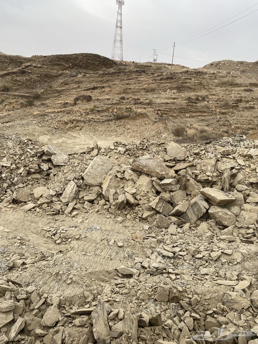 دفنيه مع حجر63027487377153112