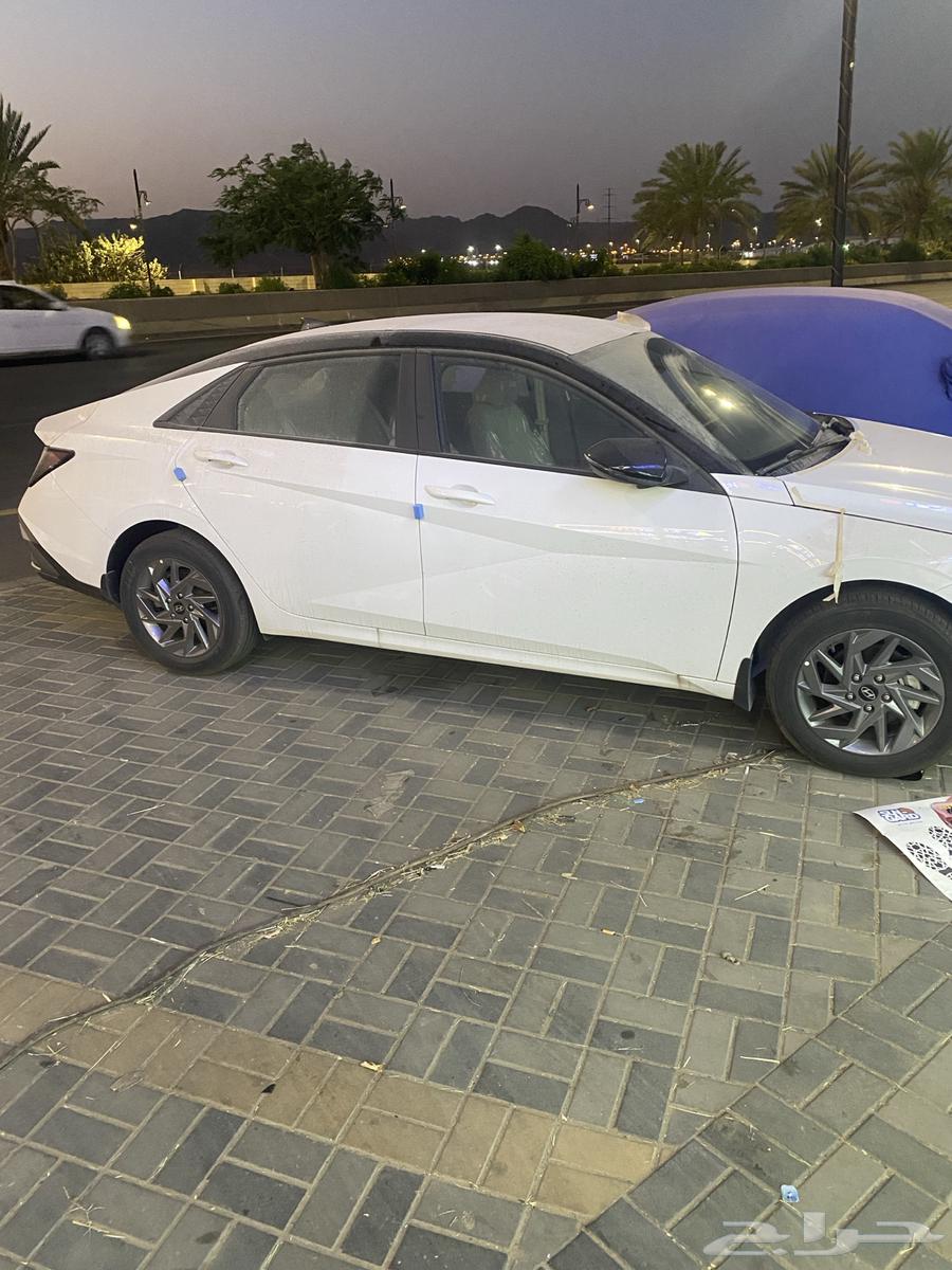 From Najran to Jeddah, Makkah, I traveled by car and messages.63027491365507111
