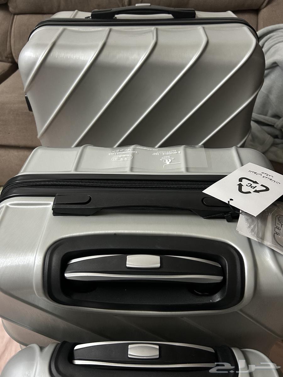 A new set of travel bags that have not been used63344869847810111