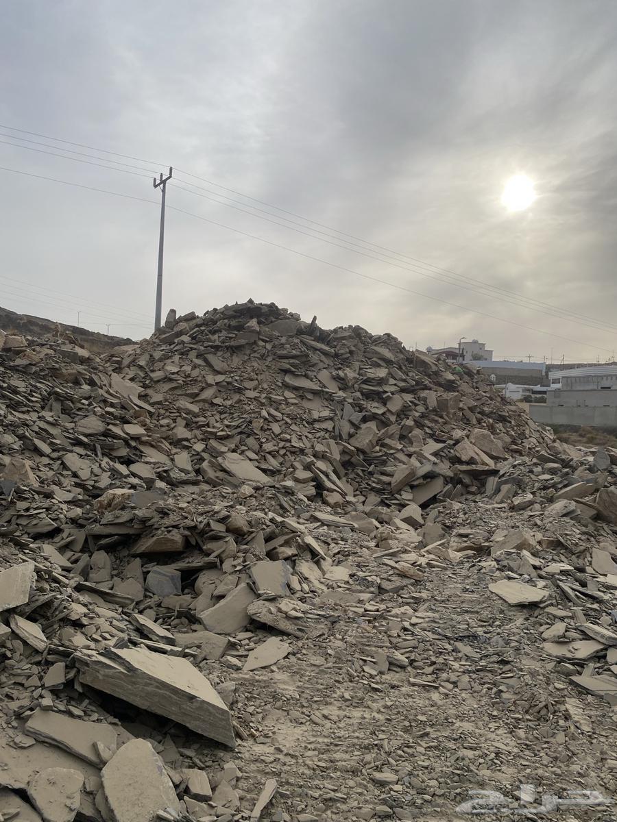 دفنيه مع حجر63027487377153114