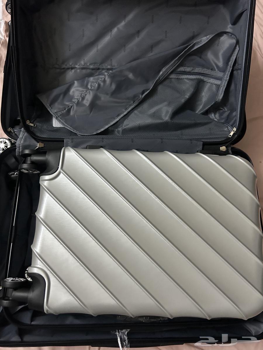 A new set of travel bags that have not been used63344869847810114