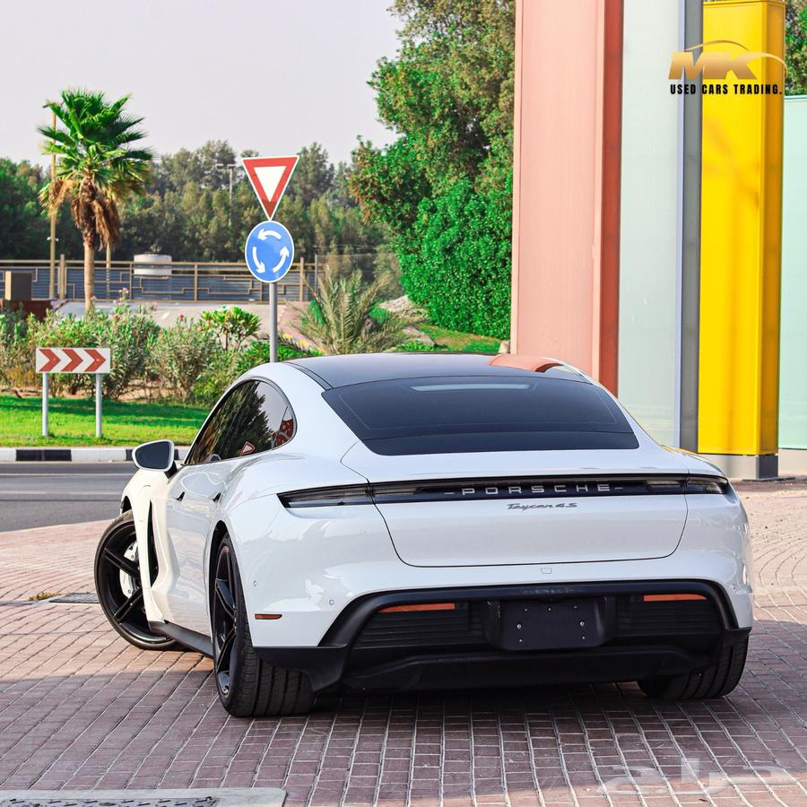 تايكان 2022 PORSCHE Taycan 4S WHITE في الإمارات63615511402626114