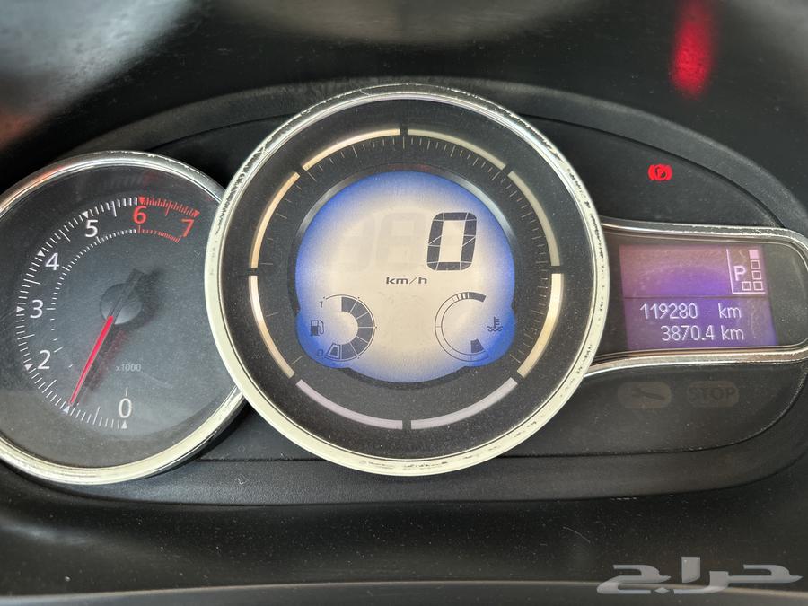 Renault Fluence 201463615525827841112