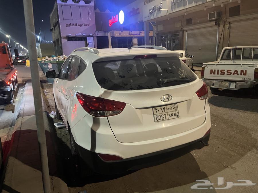 Hyundai Tucson 2013 has a problem with the automatic transmission.63484463328642113