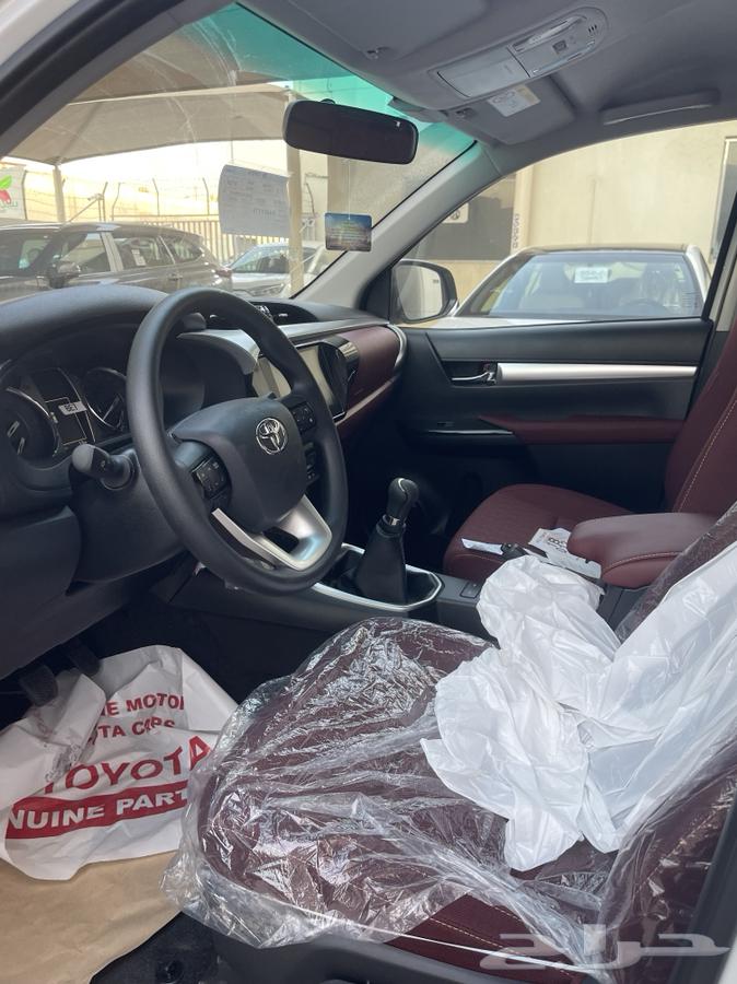 Toyota Hilux GL X2 Chrome Well-Maintained with Rear Air Conditioning and Screen63615383797251113