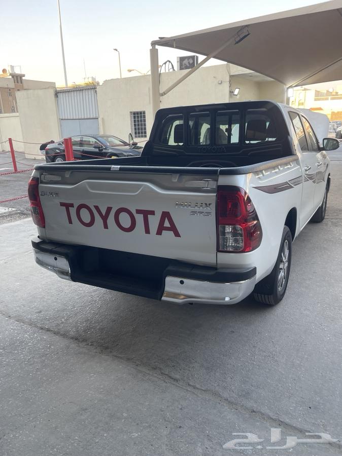 Toyota Hilux GL X2 Chrome Well-Maintained with Rear Air Conditioning and Screen63615383797251112