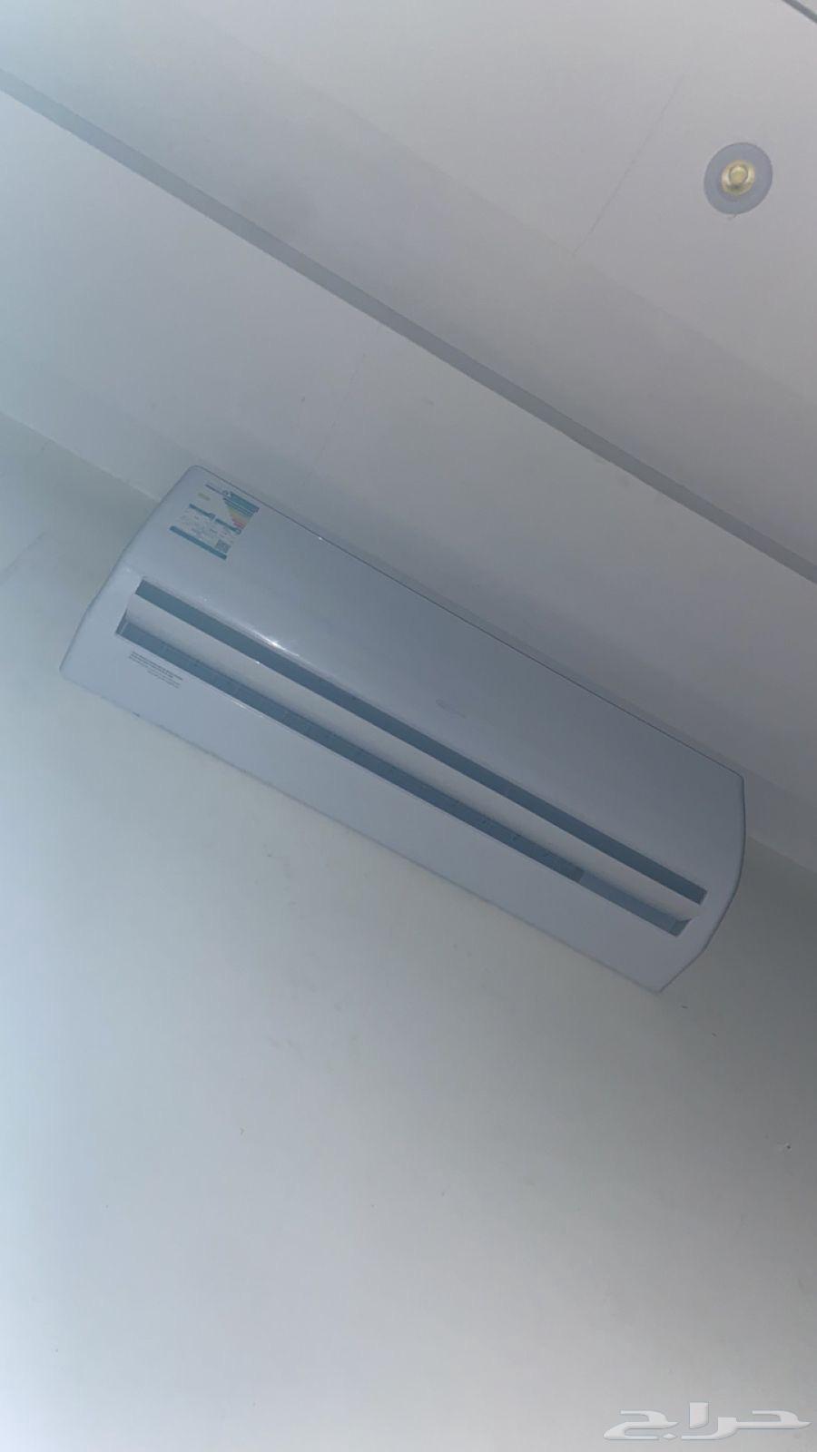 Stand and air conditioner for sale63338074686977118