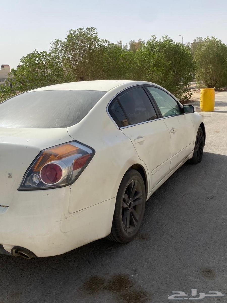 Al-Taima 201063615533864833114