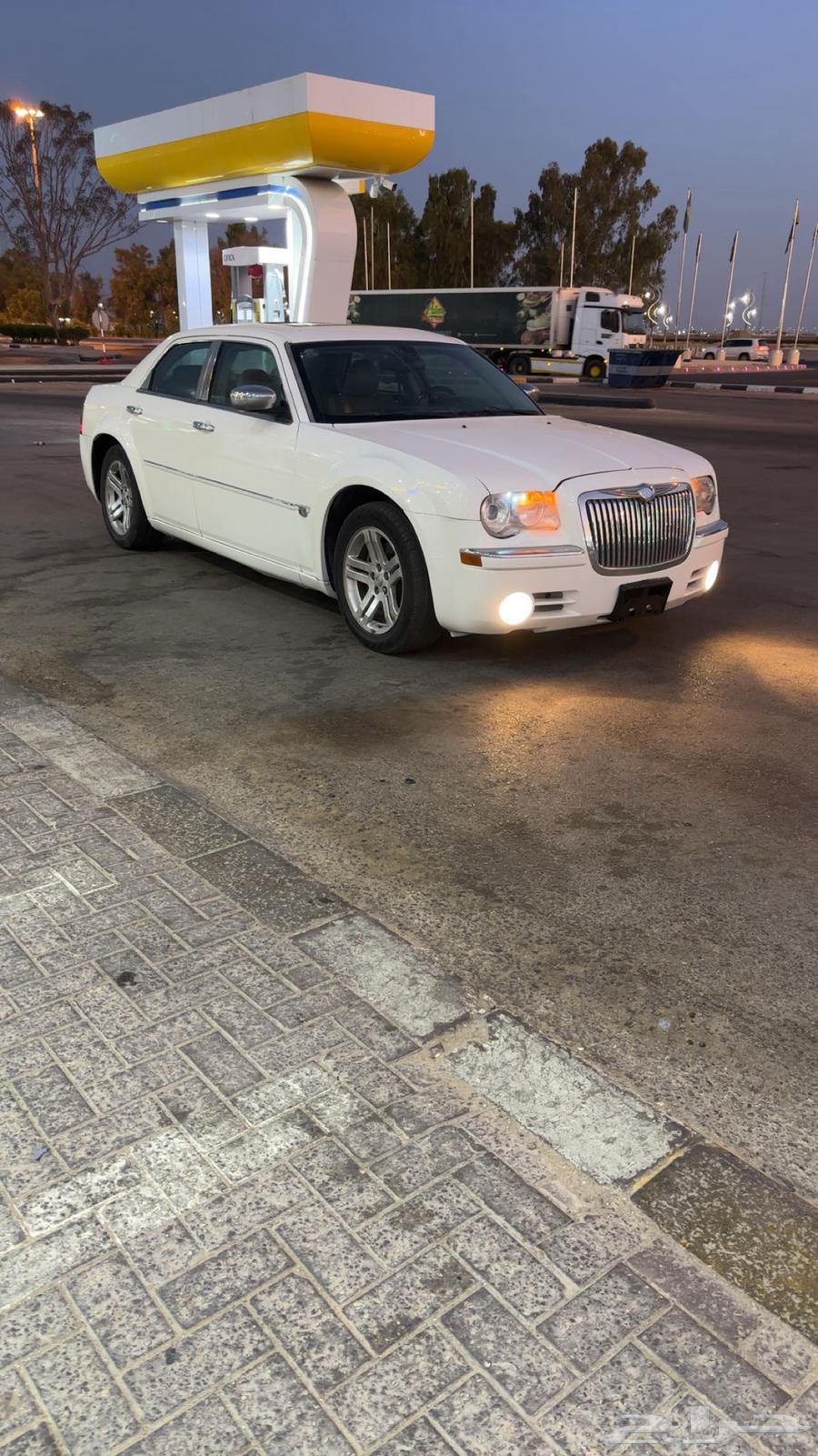 كرايسلر هيمي نظيف الحد 10 الاف63615848448387111