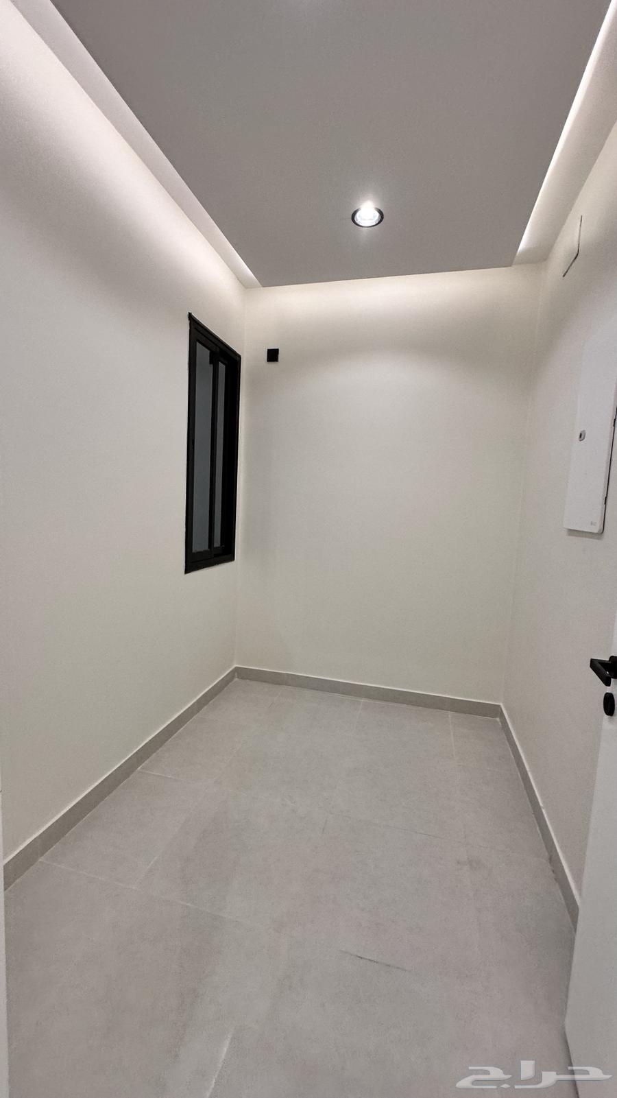 For sale: Luxury upper roof in Khamis Mushait, central services62995398712323114