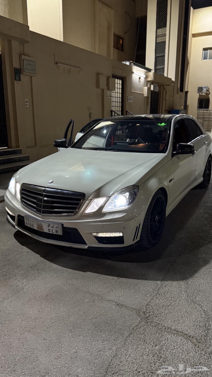 مرسيدس E63 AMG النادر للبيع63615694448259114