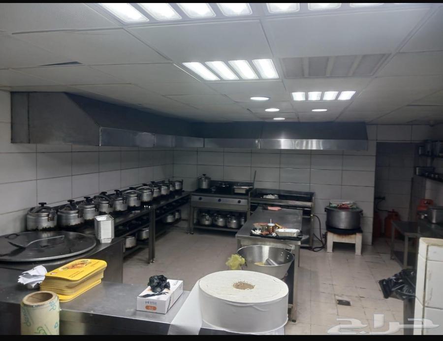 فرصة استثمارية ( مطعم شغال للتقبيل)634384739557141120