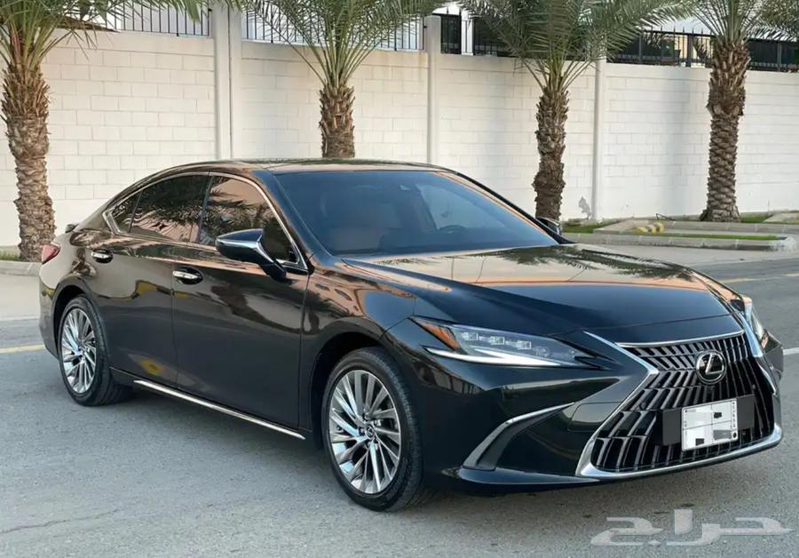 لكزس ES350 DD 2024 بحالة الوكاله وممشى قليل63615827815681110