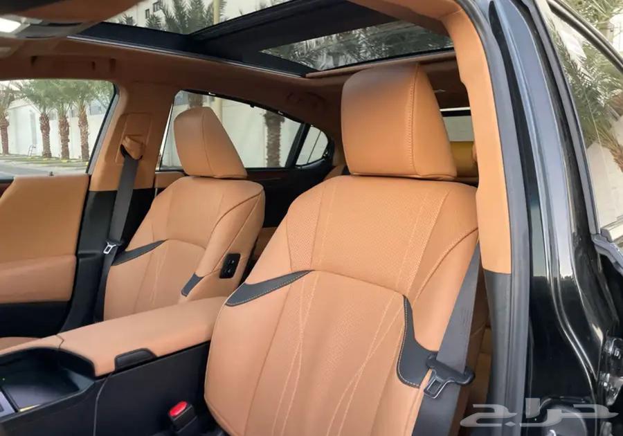 لكزس ES350 DD 2024 بحالة الوكاله وممشى قليل63615827815681113