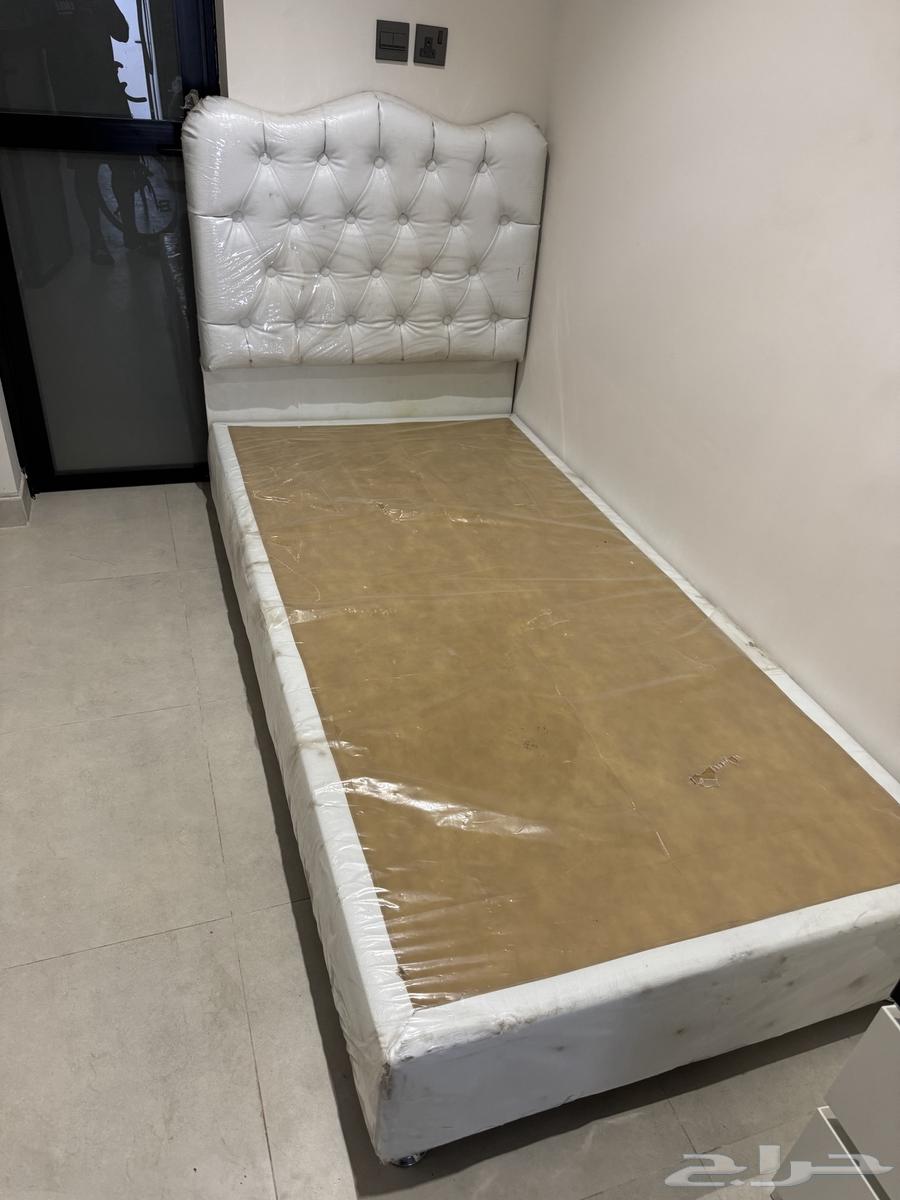 للبيع سرير نفر واحد633336651420181123