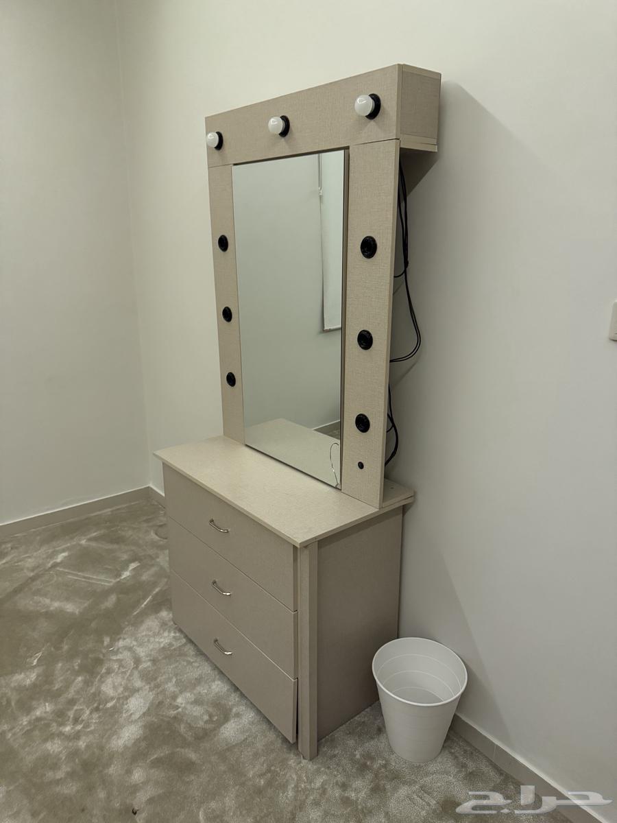 تسريحة مكياج مع انارة63614921095426114