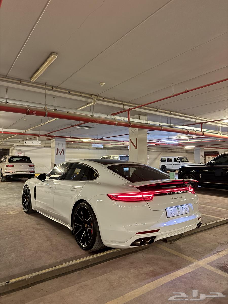 بورش باناميرا توربو 2017 Panamera63615828538498112