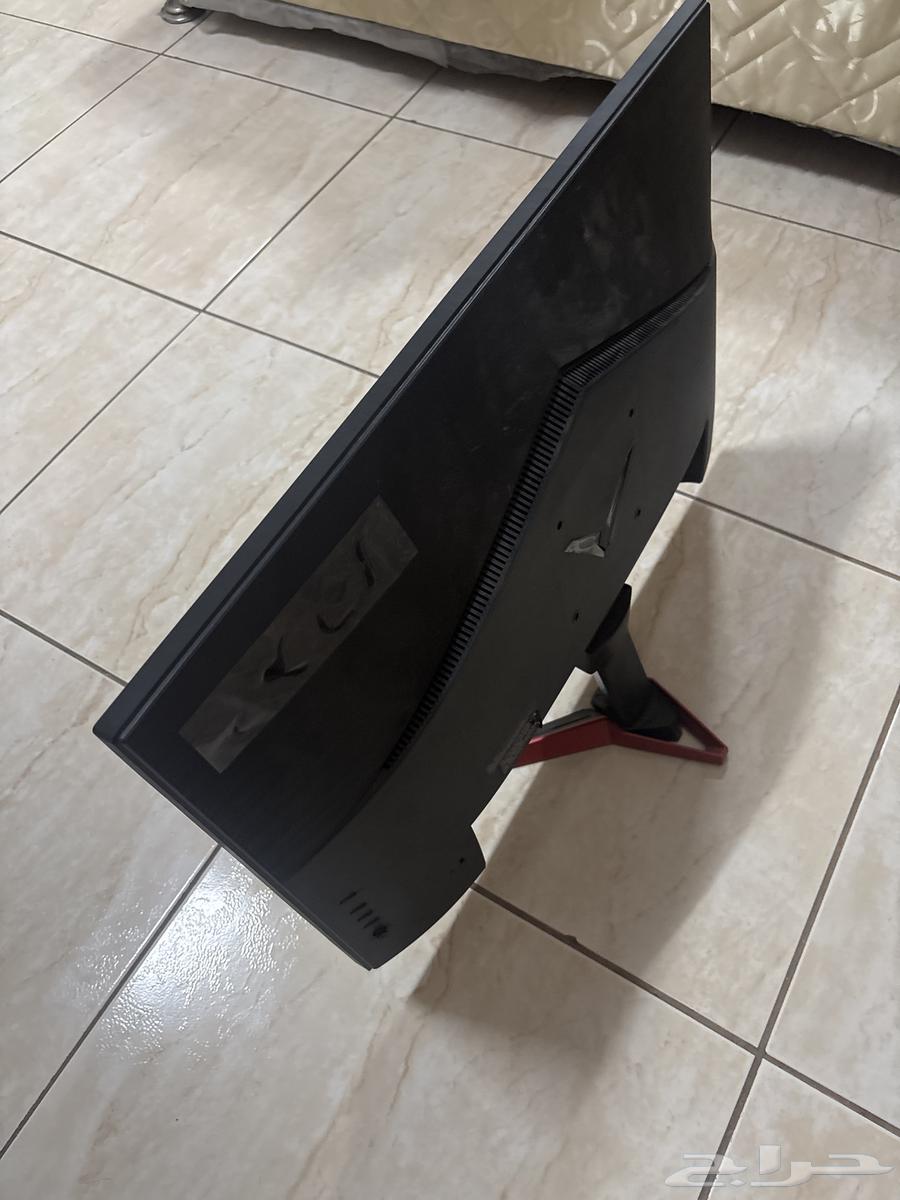 شاشة العاب مستعمله 4 شهور وسبب البيع عندي 3شاشات63337290362881111