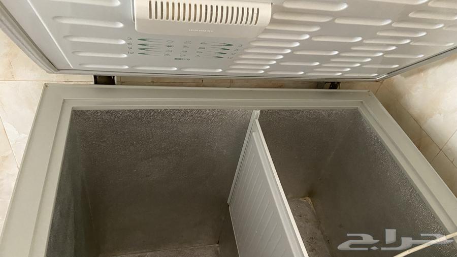 Clean and large freezer for sale because I no longer need it63333108961155111