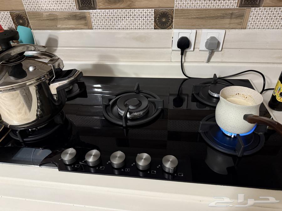 فرن سطحي زجاج غاز كاندي من البا63335953292289112