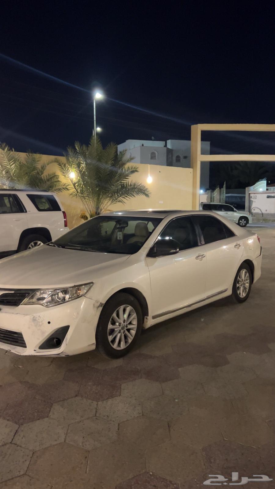 2015 Camry for sale. I need a dealership with a compartment above the gas tank.63005098469505111