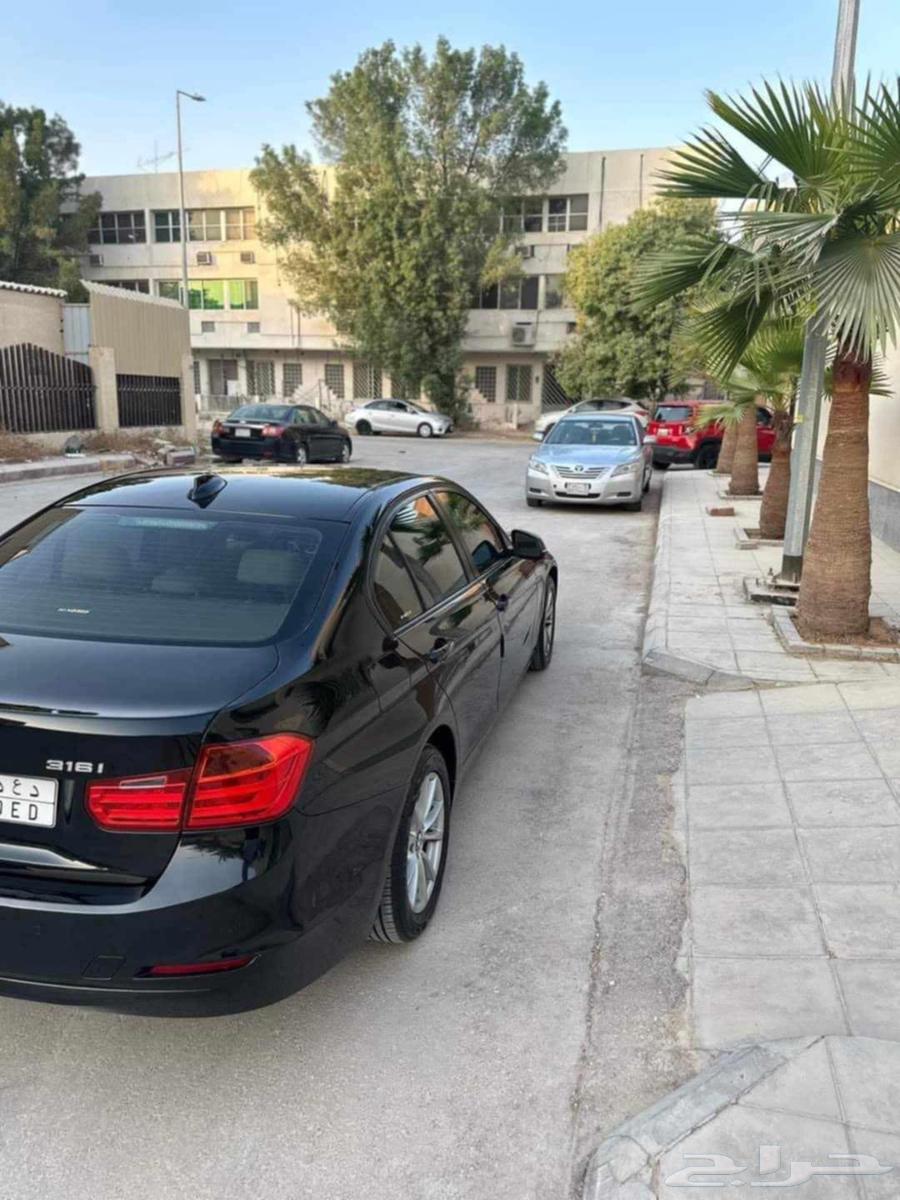 للبيع BMW الفئة الثالثة 318i موديل 201463403553891459114