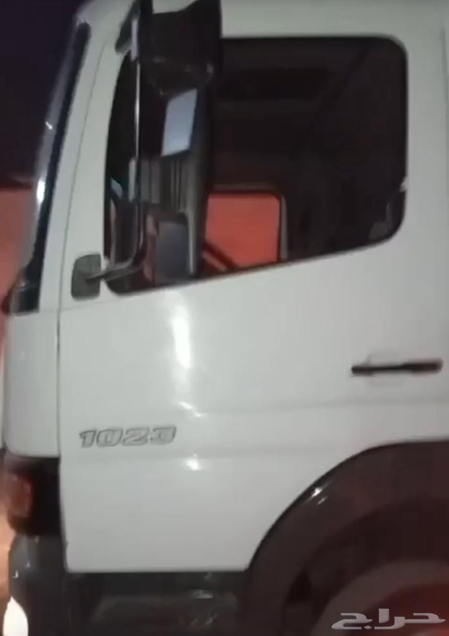 شاحنة مرسيدس 2002 للبيع63404082436610112