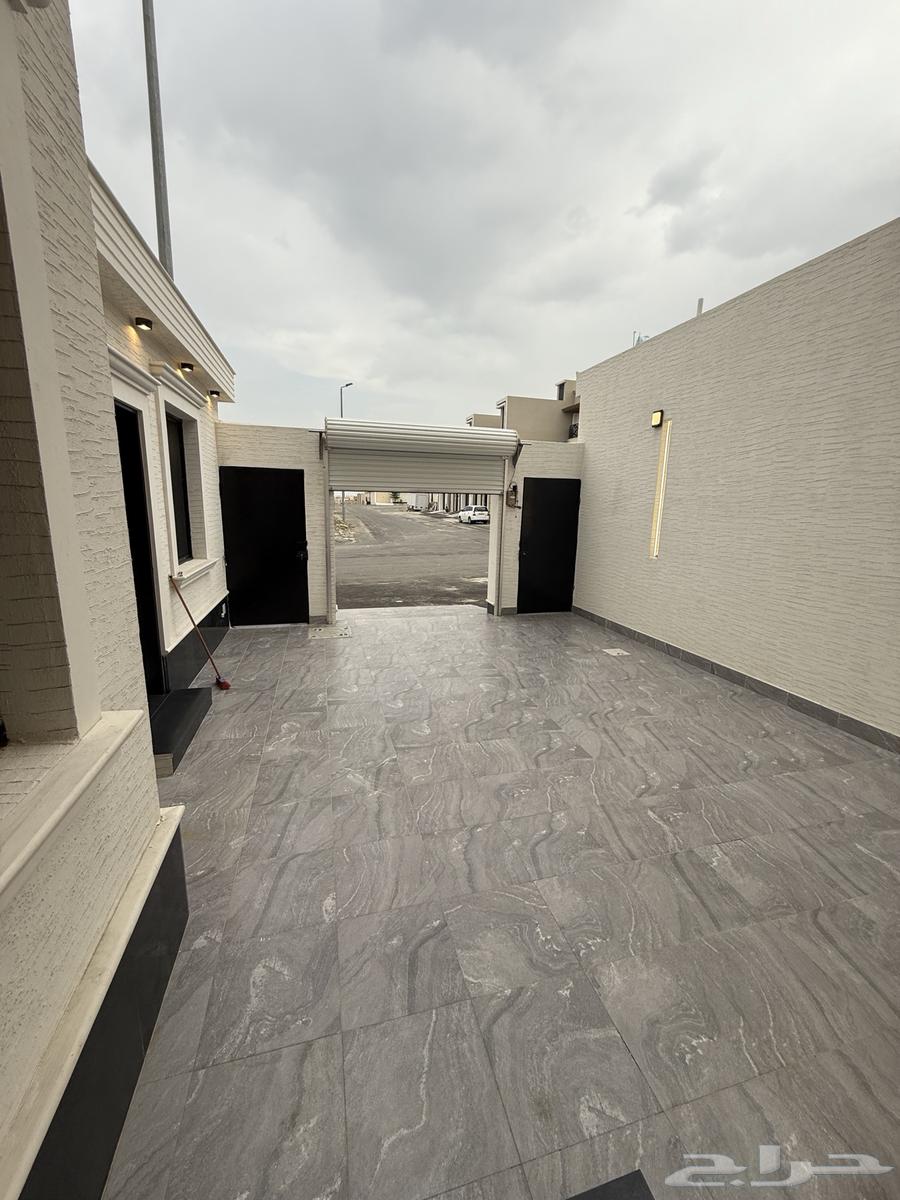 For sale: Modern luxury villas north of Al-Tadamun, Khamis Mushait62995655028737113