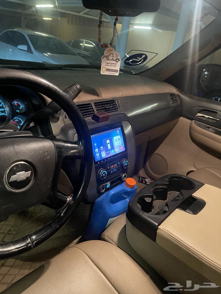 Tahoe 2008, condition: agency, except for small scratch in front bumper shown in picture not repaired63616147777409111