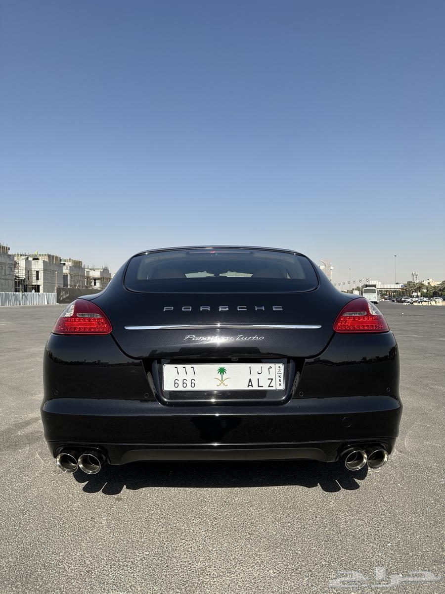 Panamera with special plate M L 66663616122962049111