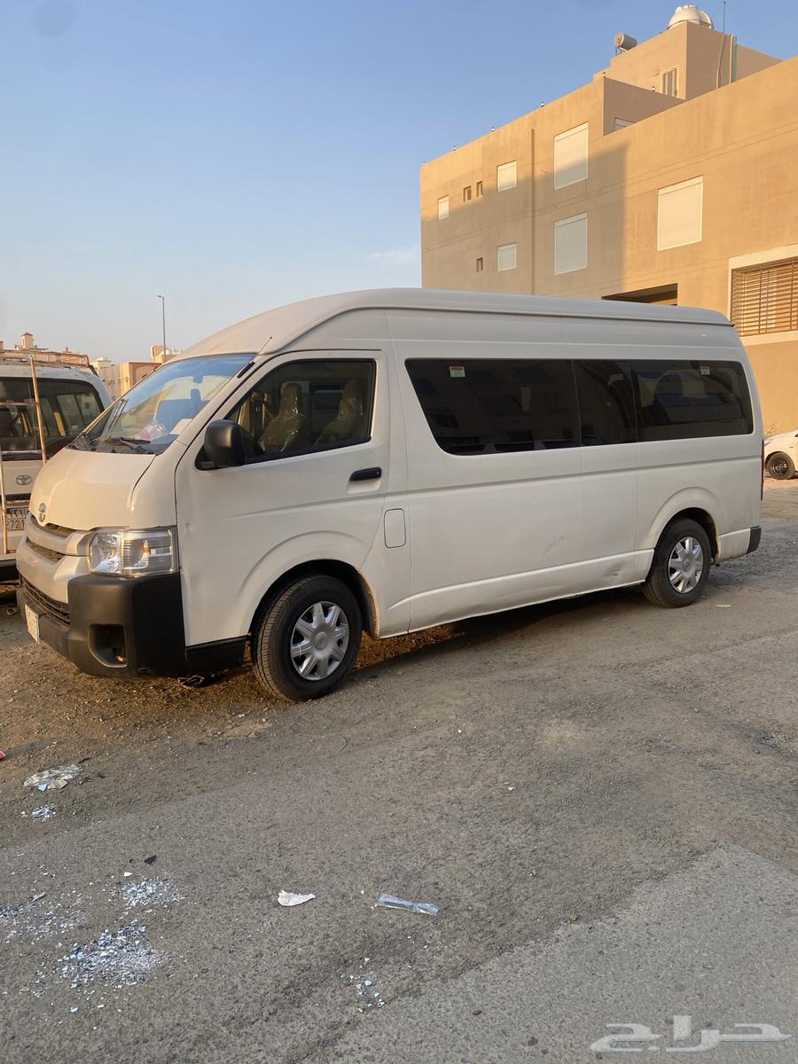 Luxury tour bus with cold central air conditioning63005655592577113