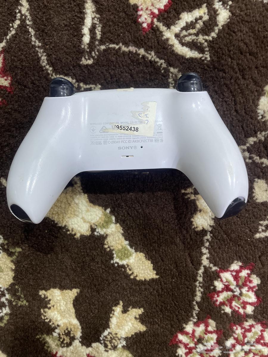 يد سوني563398437458434111