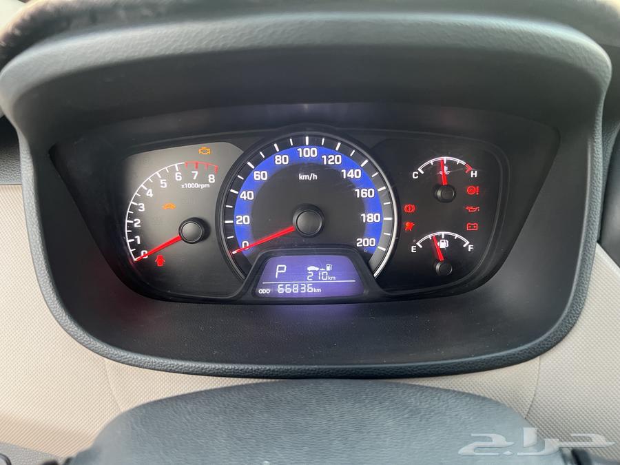 Hyundai is a little run and looks new 28000 riyal for sale63005142863873114