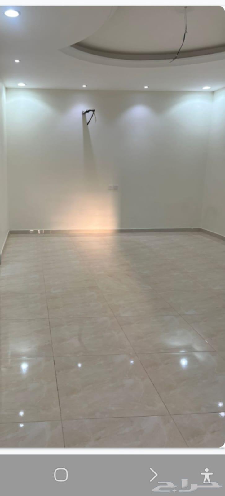 شقه 3 غرف بحي الرياض جدة دور ارضي63005375056003112
