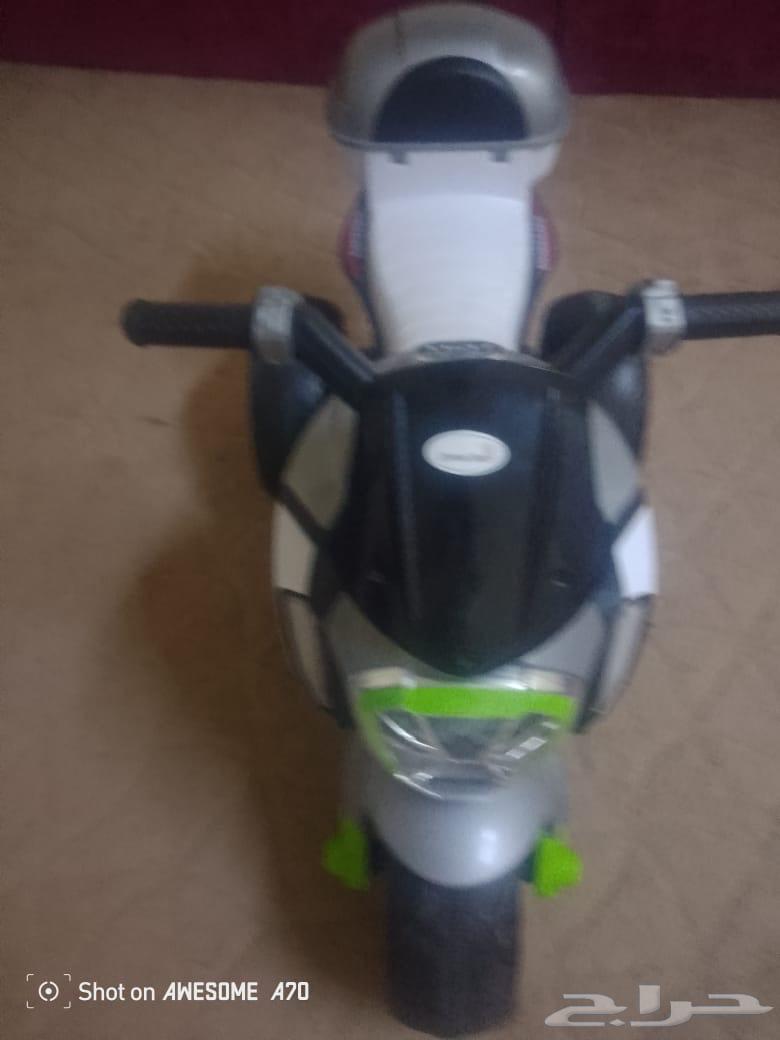 Less than a month of use, brand new.63329759510145112